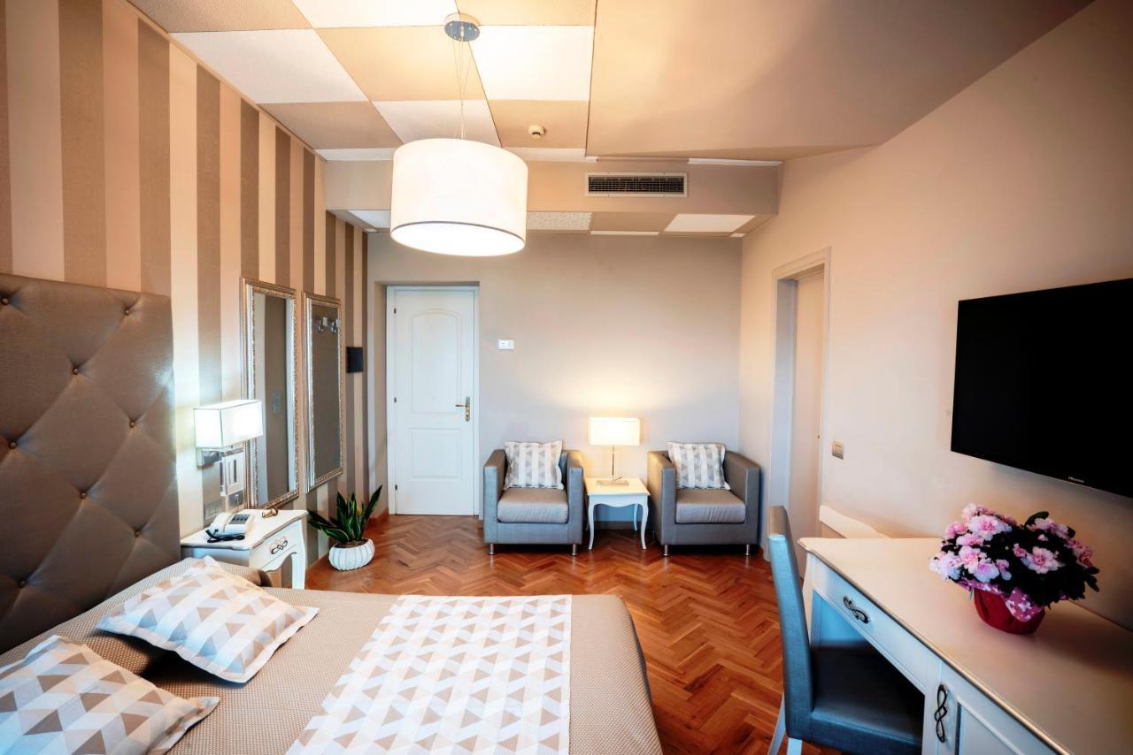 Hotel Bellevue غاردوني ريفييرا المظهر الخارجي الصورة