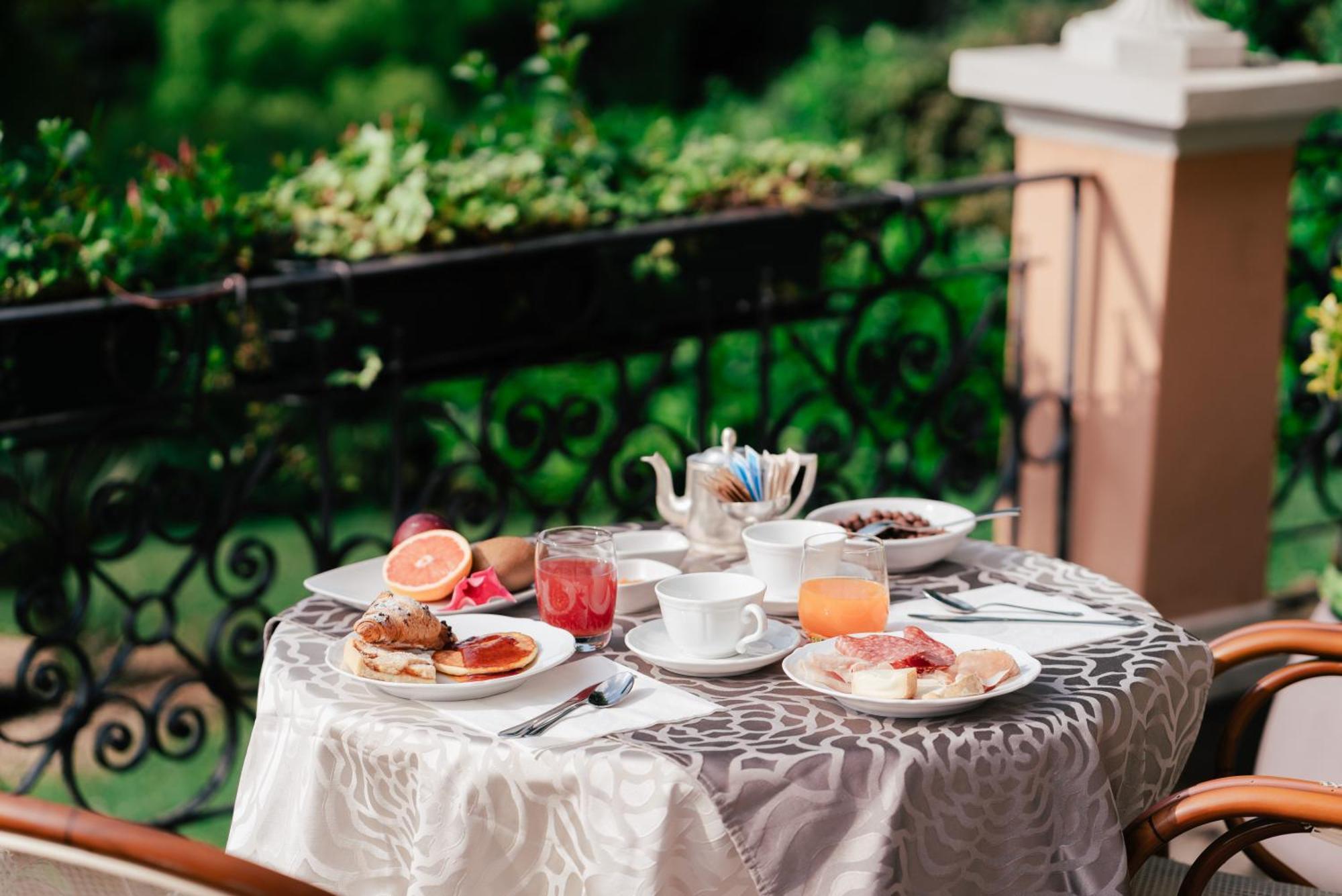 Hotel Bellevue غاردوني ريفييرا المظهر الخارجي الصورة