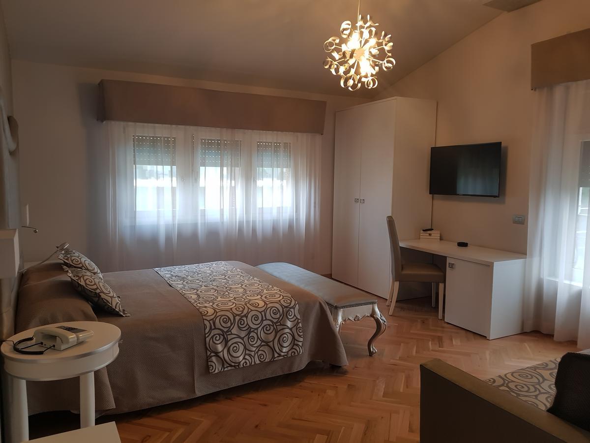 Hotel Bellevue غاردوني ريفييرا المظهر الخارجي الصورة